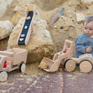 The Many Advantages of Wooden Toys