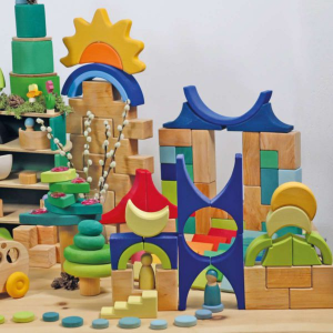 Top 5 Reasons Why Wooden Toys Are Better Than Plastic Toys| Amousewithahouse